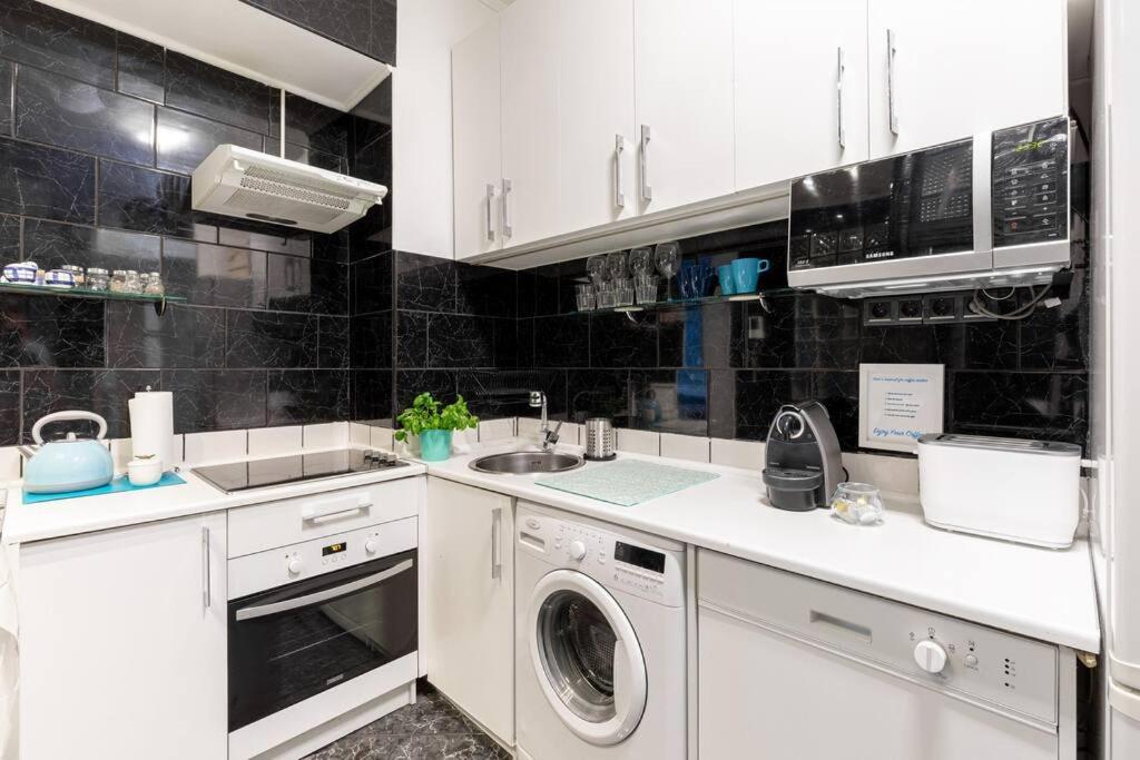 Stylish Central Budapest Apartment Екстериор снимка